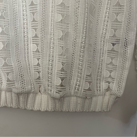 Lovely Trouve Sea New York Style Crochet Fringe top - Picture 6 of 8